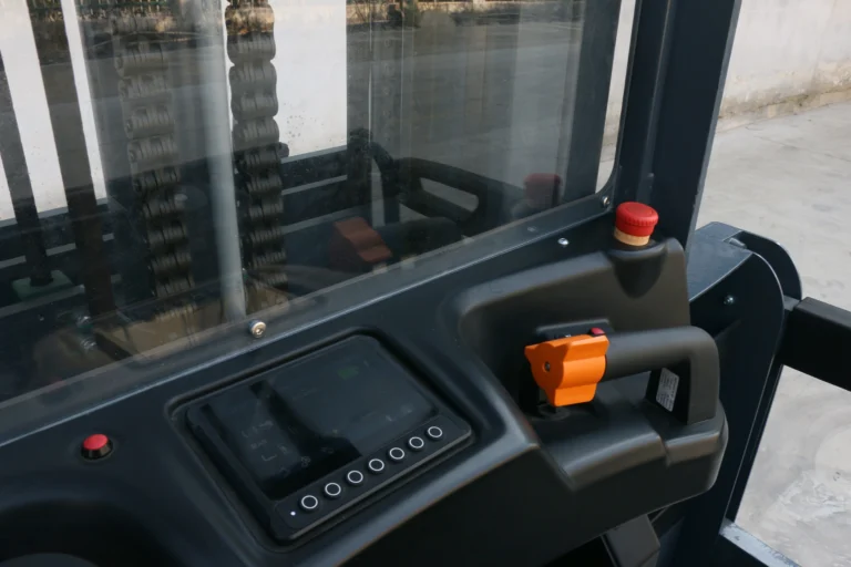 El diseño ergonómico facilita una operación cómoda y eficiente.